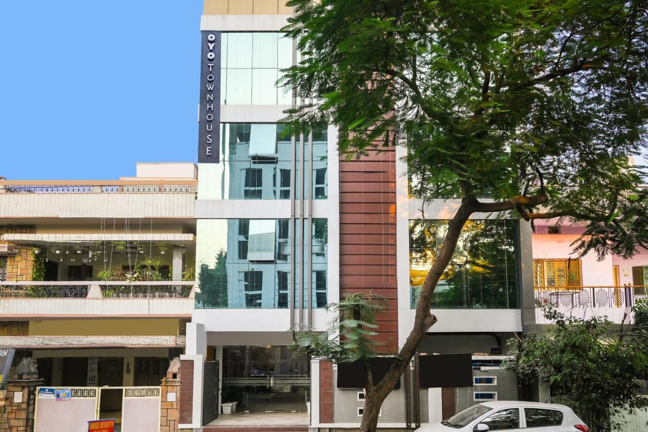 Townhouse Oak Hotel Ar Ganges Premium فاراناسي المظهر الخارجي الصورة
